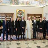 Seine Heiligkeit Papst Franziskus empfängt die Königliche Familie im Vatikan